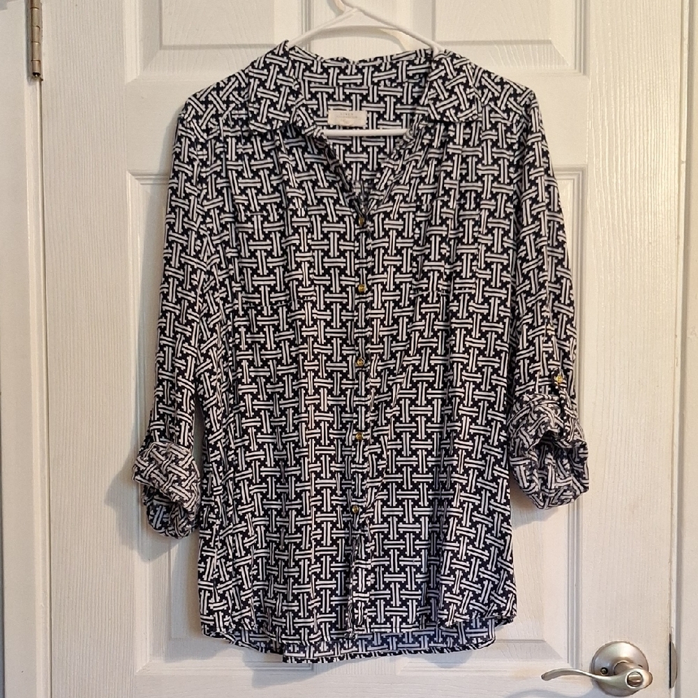 Black and White Patterned Women's Top
